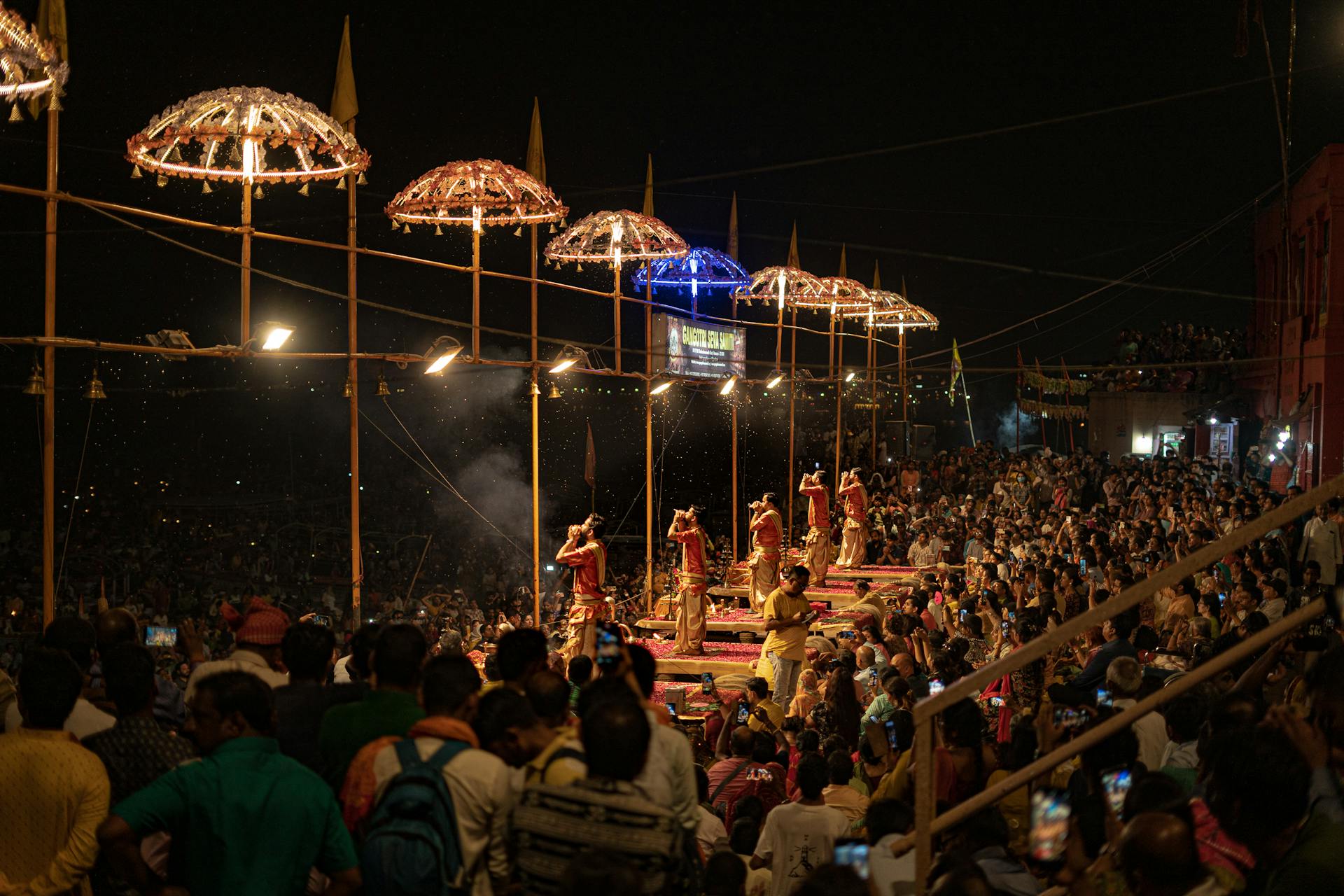 Dashashwamedh Ghat photo 3